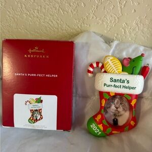 Hallmark Christmas Ornament Santa’s Purr Fect little helper